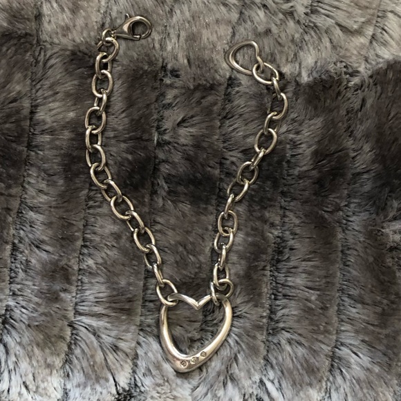 Hot Diamonds Heart Bracelet w/3 diamonds. The perfect Valentine’s Day gift 4 you - Picture 10 of 12